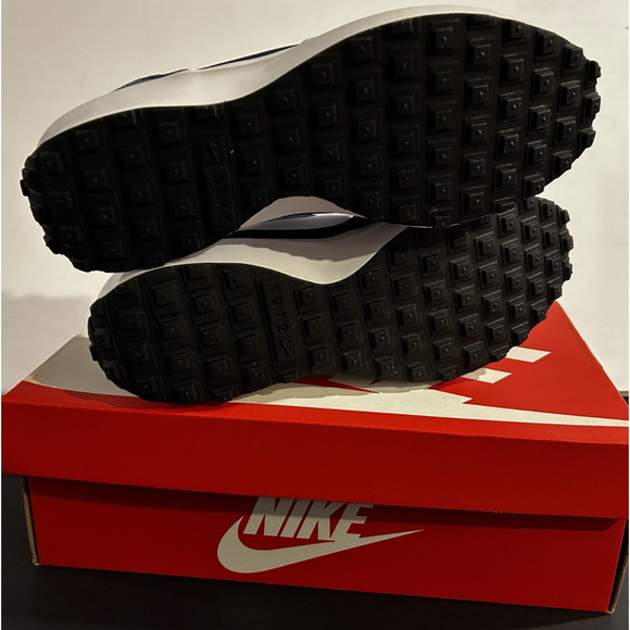 Size 9 MENS - Nike Waffle Debut Midnight Navy NEW IN BOX main image 9